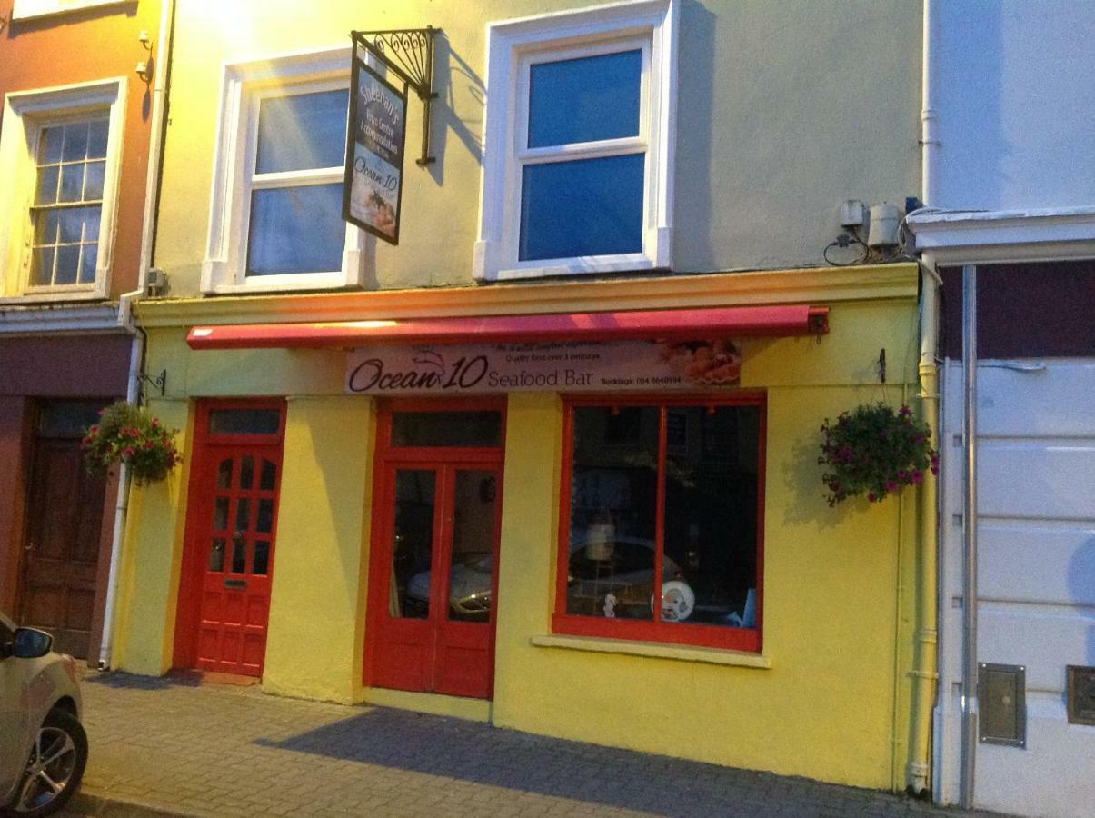 Sheehans On Main Street Kenmare Extérieur photo